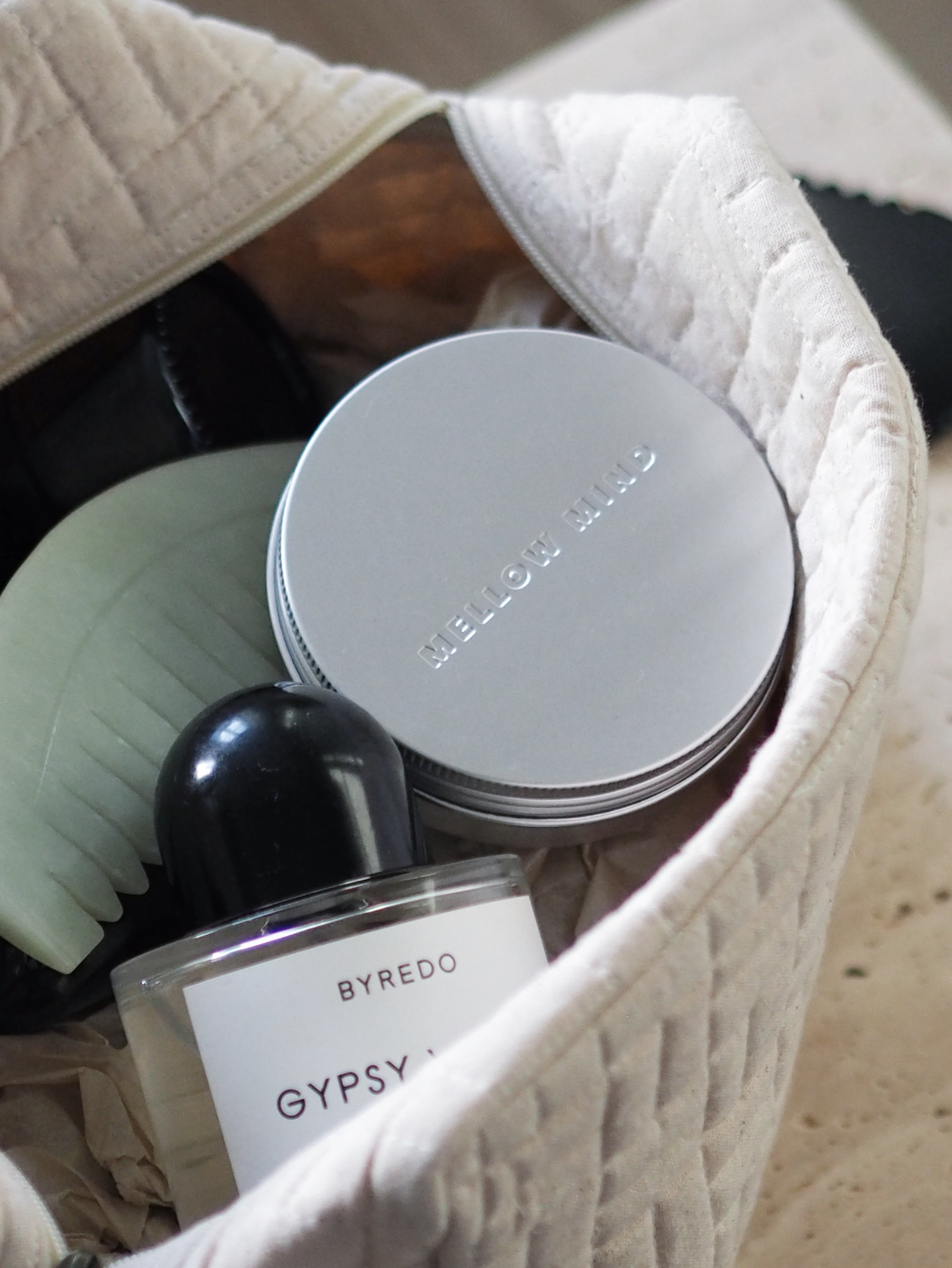 Travel container
