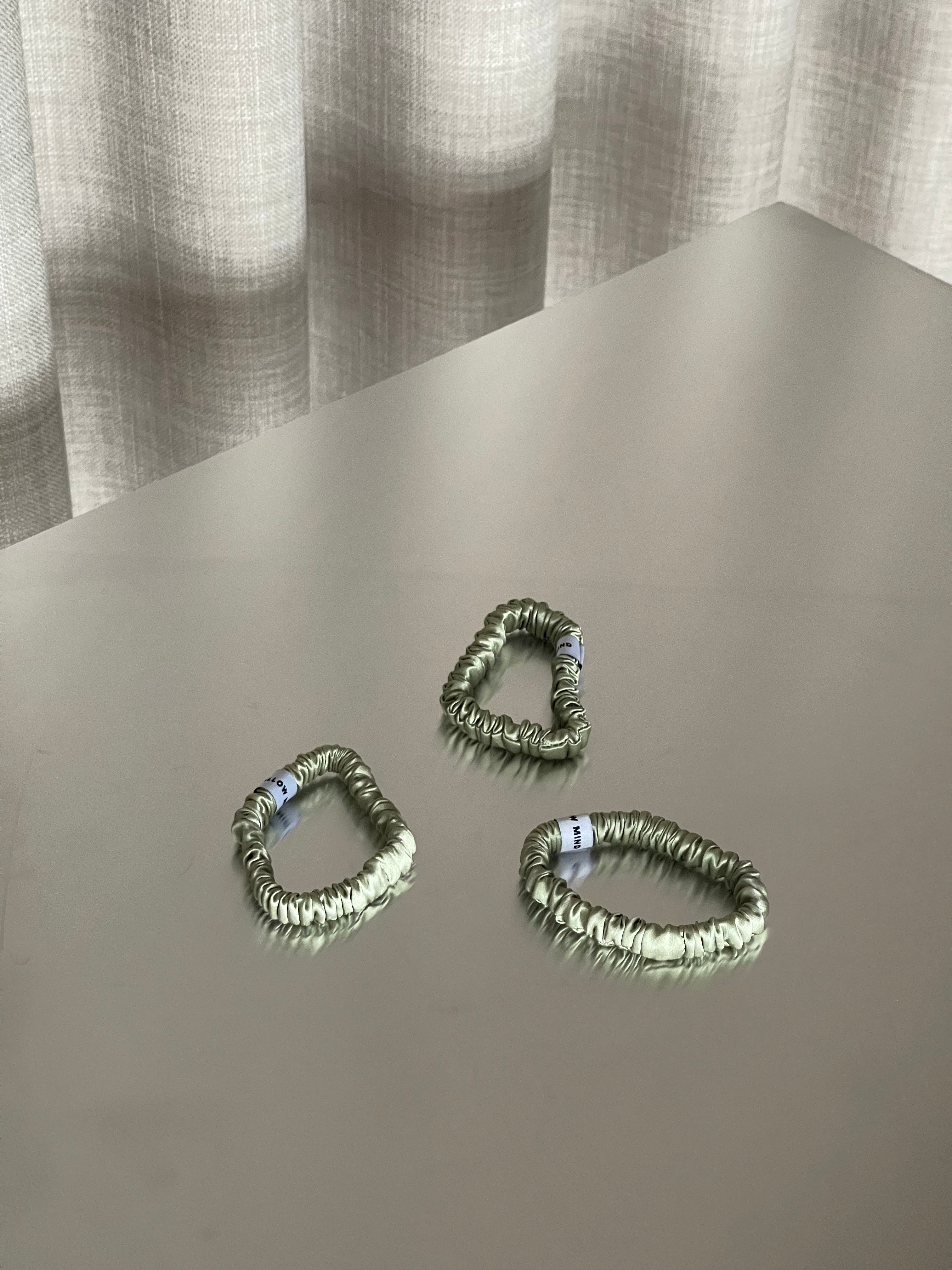 3-Pak Silke Scrunchies/Sage Green